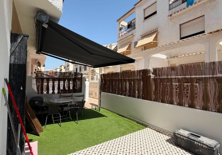 Segunda mano - Bungalow - Torrevieja - La Veleta