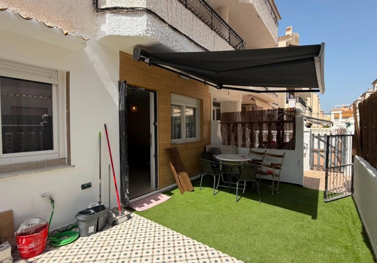 Segunda mano - Bungalow - Torrevieja - La Veleta