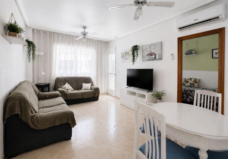 Segunda mano - Apartamento  - Torrevieja - Centro