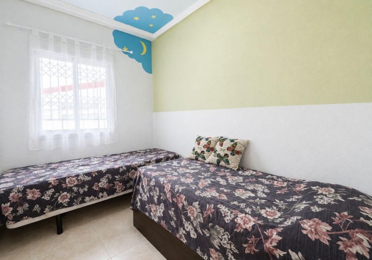 Segunda mano - Apartamento  - Torrevieja - Centro