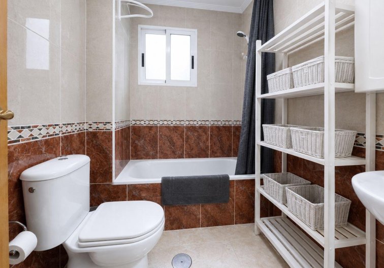 Segunda mano - Apartamento  - Torrevieja - Centro