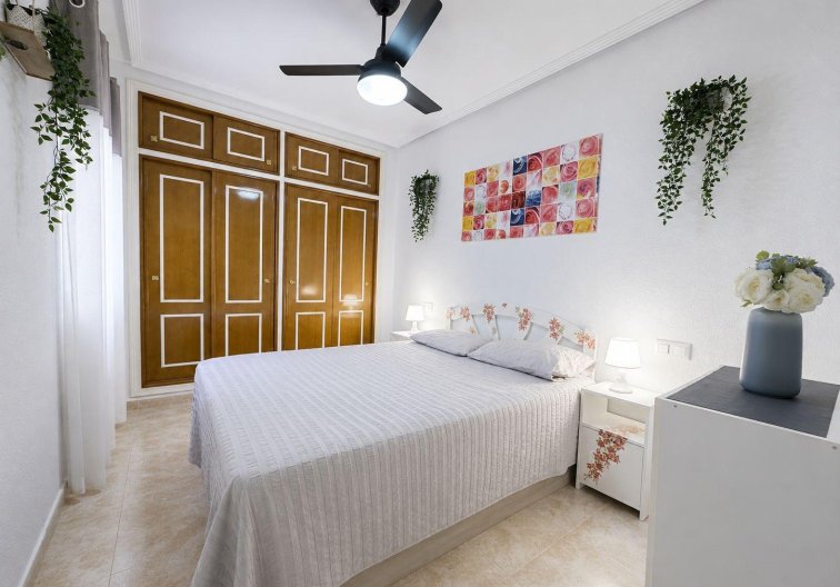 Segunda mano - Apartamento  - Torrevieja - Centro