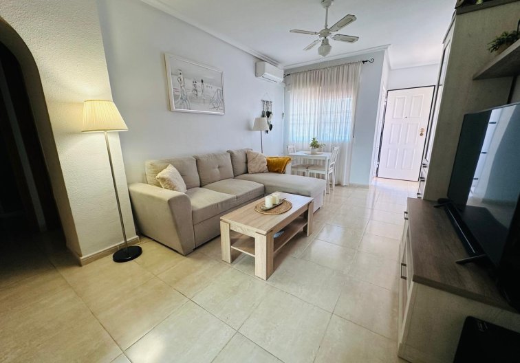Segunda mano - villa - Orihuela Costa - Los Altos