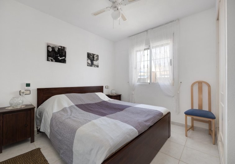 Segunda mano - Bungalow - Torrevieja - El Chaparral