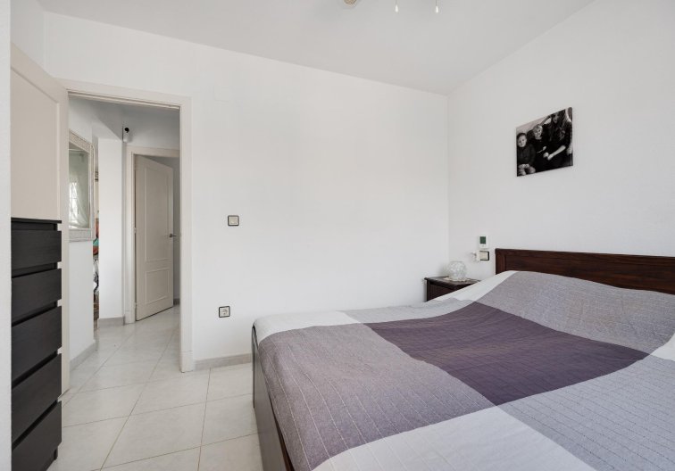 Segunda mano - Bungalow - Torrevieja - El Chaparral