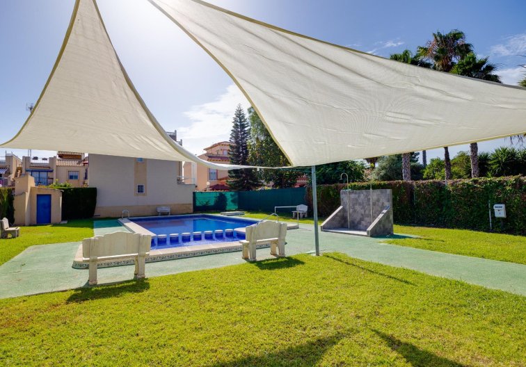 Segunda mano - Bungalow - Torrevieja - El Chaparral