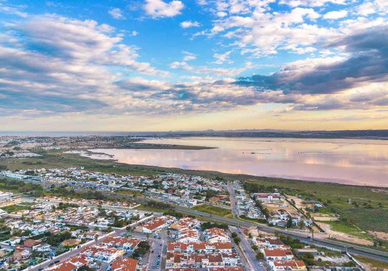 Segunda mano - Bungalow - Torrevieja - El Chaparral