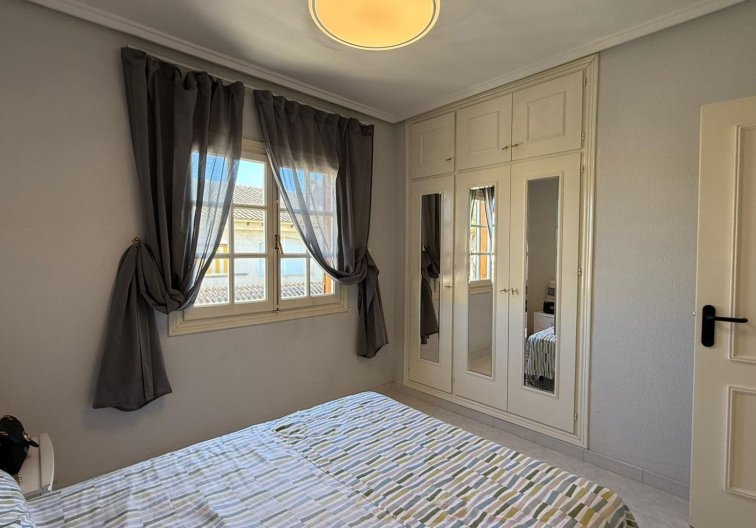 Segunda mano - Bungalow - Torrevieja - Punta Prima