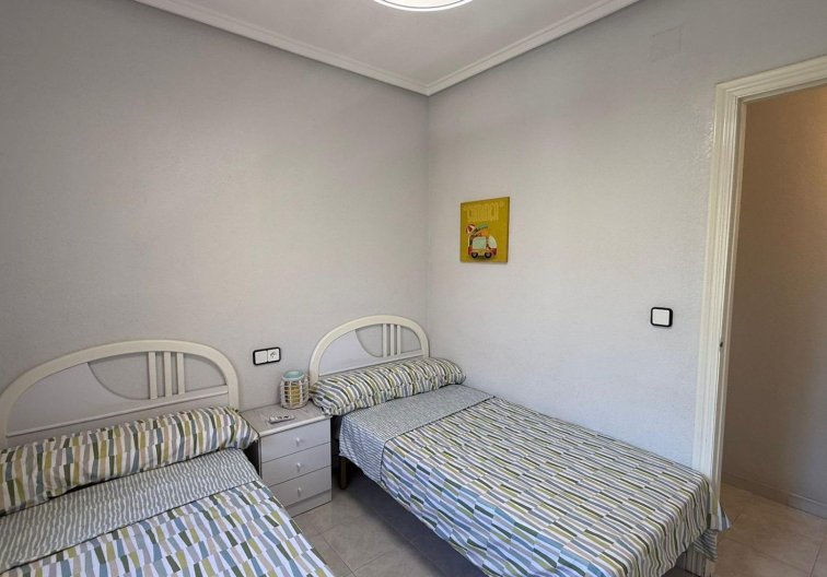 Segunda mano - Bungalow - Torrevieja - Punta Prima