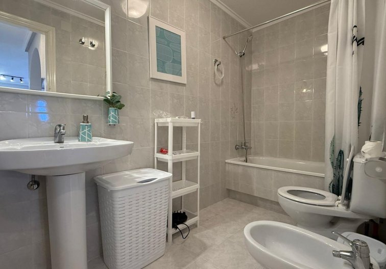 Segunda mano - Bungalow - Torrevieja - Punta Prima