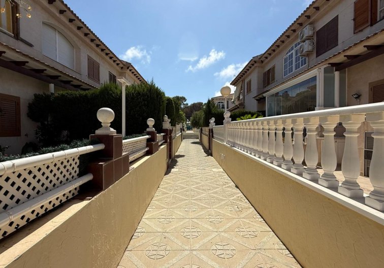 Segunda mano - Bungalow - Torrevieja - Punta Prima