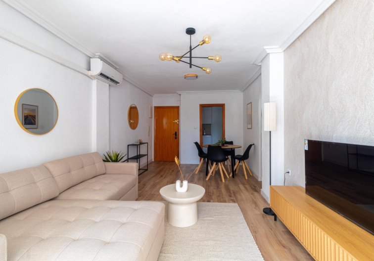 Segunda mano - Apartamento  - Torrevieja - La Mata Pueblo
