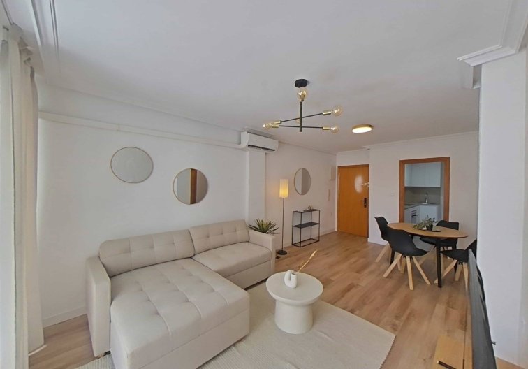 Segunda mano - Apartamento  - Torrevieja - La Mata Pueblo