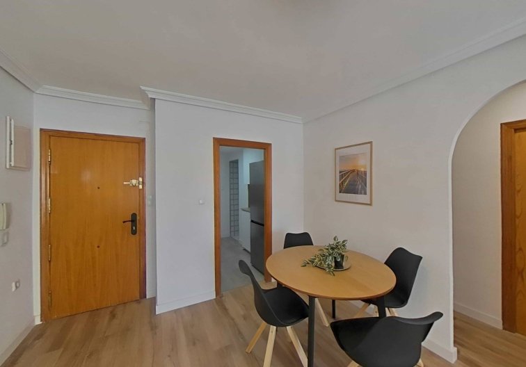 Segunda mano - Apartamento  - Torrevieja - La Mata Pueblo