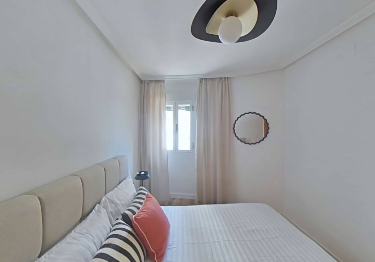 Segunda mano - Apartamento  - Torrevieja - La Mata Pueblo