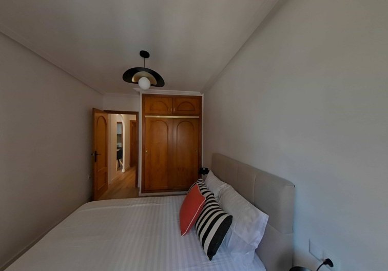Segunda mano - Apartamento  - Torrevieja - La Mata Pueblo