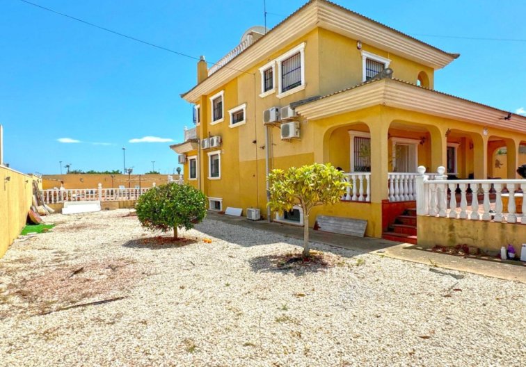 Segunda mano - villa - Torrevieja - Costa Blanca