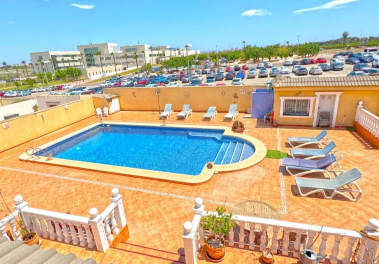 Segunda mano - villa - Torrevieja - Costa Blanca