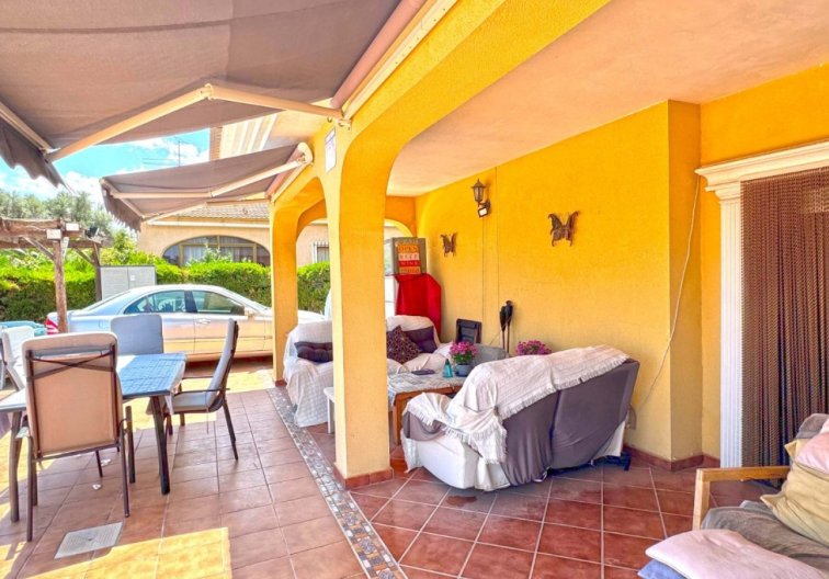 Segunda mano - villa - Torrevieja - Costa Blanca