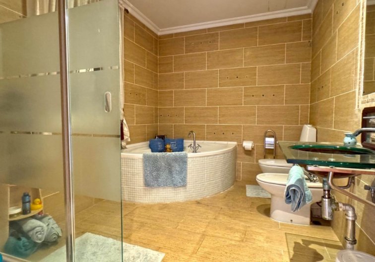 Segunda mano - villa - Torrevieja - Costa Blanca
