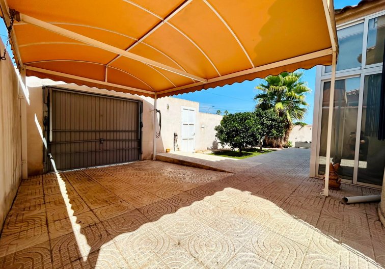 Revente - villa - Torrevieja - Costa Blanca