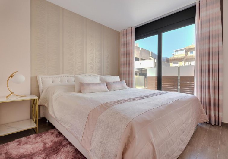 Segunda mano - villa - Torrevieja - Costa Blanca