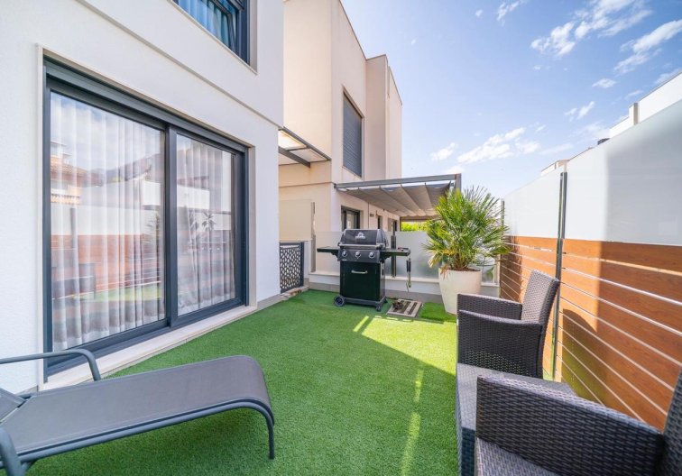 Segunda mano - villa - Torrevieja - Costa Blanca