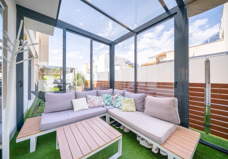 Segunda mano - villa - Torrevieja - Costa Blanca
