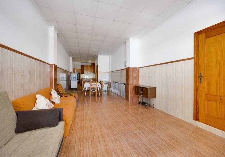 Segunda mano - Apartamento  - Torrevieja - Paseo Maritimo