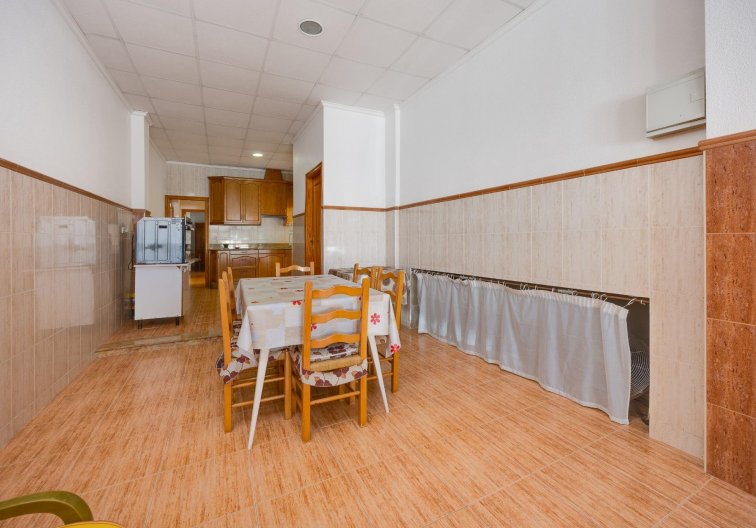 Segunda mano - Apartamento  - Torrevieja - Paseo Maritimo
