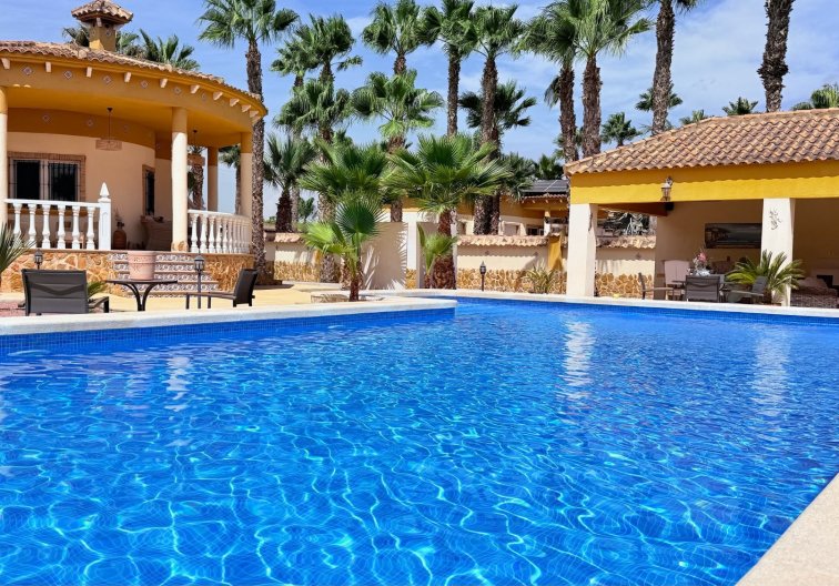 Segunda mano - villa - Catral - Costa Blanca