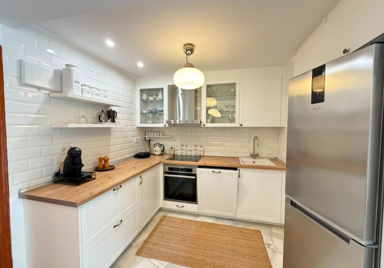 Segunda mano - Apartamento  - Torrevieja - Aldea Del Mar