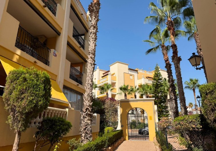 Segunda mano - Apartamento  - Torrevieja - Aldea Del Mar