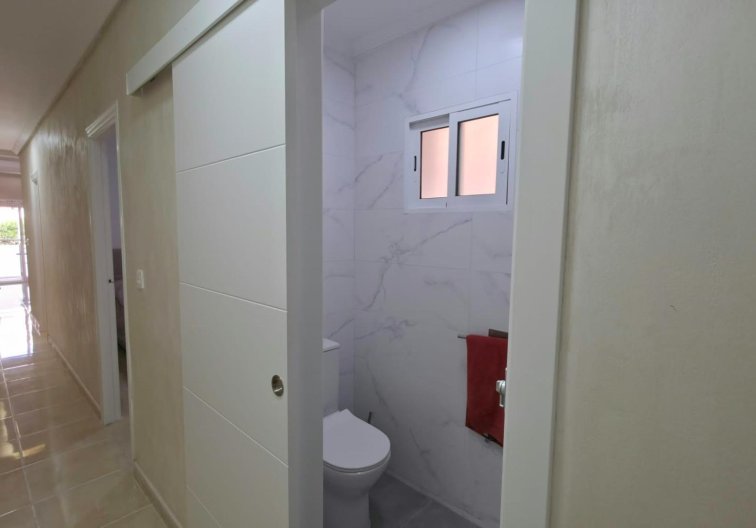 Revente - Appartement - Torrevieja - Nueva Torrevieja