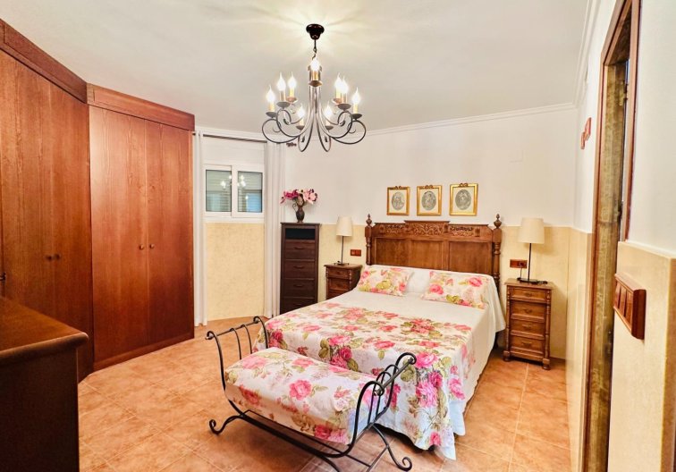 Segunda mano - villa - Orihuela - Urb. Montepinar