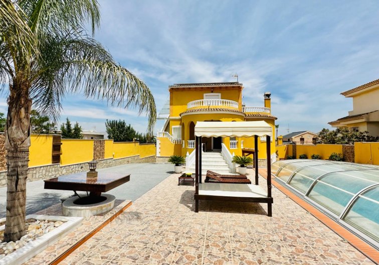 Segunda mano - villa - Orihuela - Urb. Montepinar