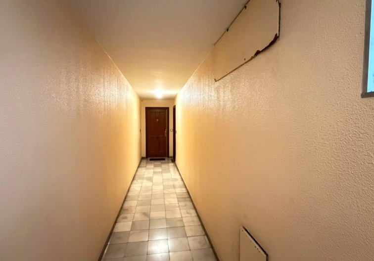Segunda mano - Apartamento  - Torrevieja - Centro - Muelle Pesquero