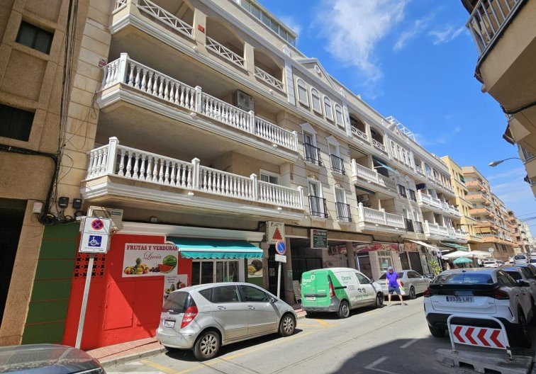 Segunda mano - Apartamento  - Torrevieja - Playa de los Locos
