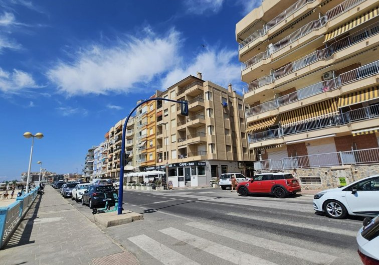 Segunda mano - Apartamento  - Torrevieja - Playa de los Locos