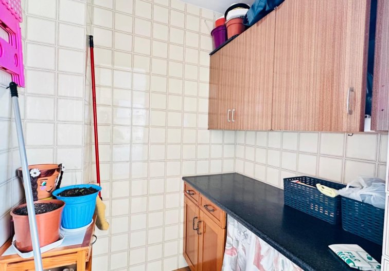 Segunda mano - Apartamento  - Torrevieja - Centro