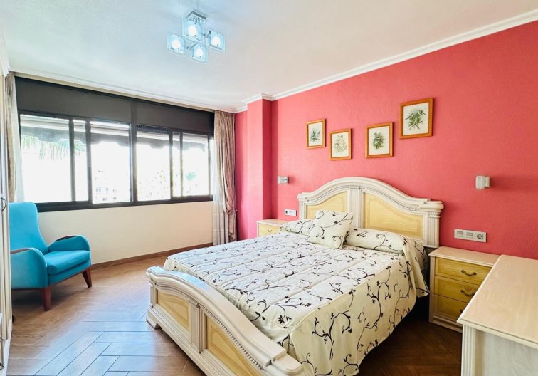 Segunda mano - Apartamento  - Torrevieja - Centro