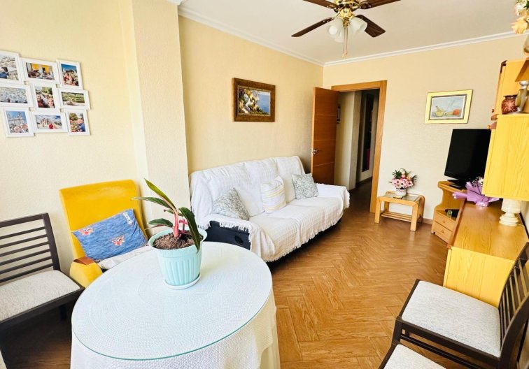 Segunda mano - Apartamento  - Torrevieja - Centro