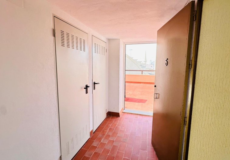 Segunda mano - Apartamento  - Torrevieja - Centro