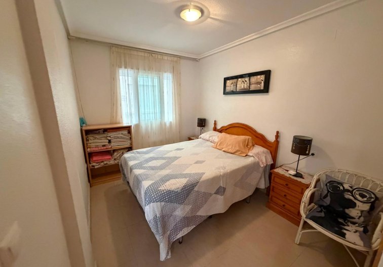 Segunda mano - Apartamento  - Torrevieja - Estacion De Autobuses
