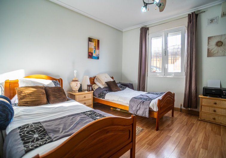 Segunda mano - villa - Torrevieja - Costa Blanca