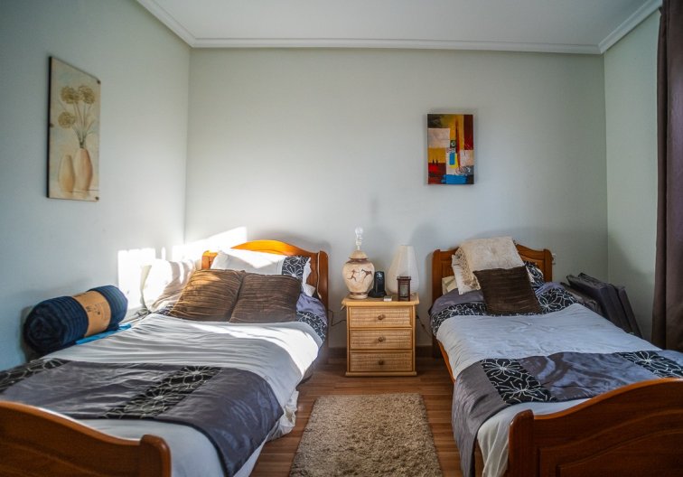 Segunda mano - villa - Torrevieja - Costa Blanca