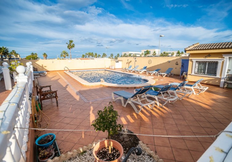 Segunda mano - villa - Torrevieja - Costa Blanca