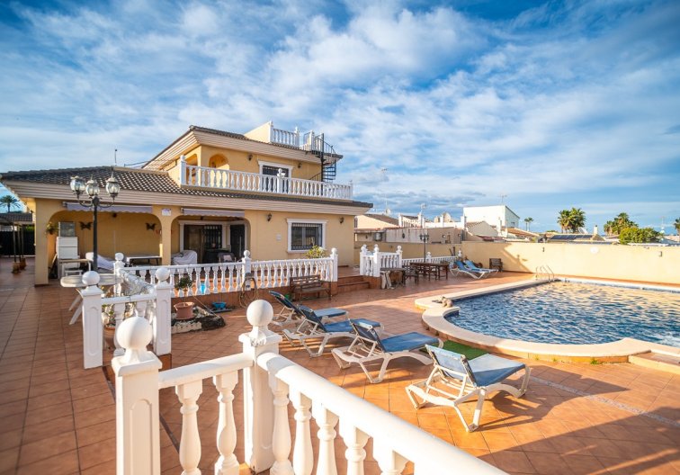 Segunda mano - villa - Torrevieja - Costa Blanca