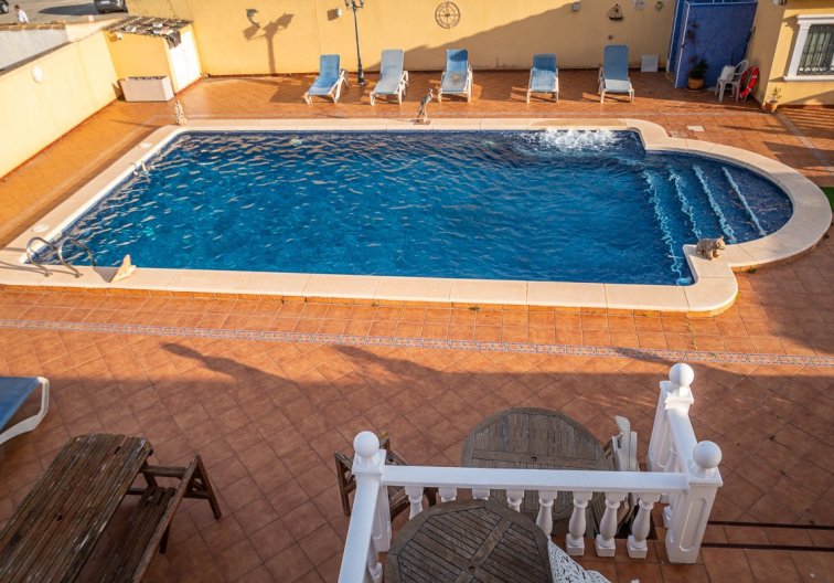 Segunda mano - villa - Torrevieja - Costa Blanca