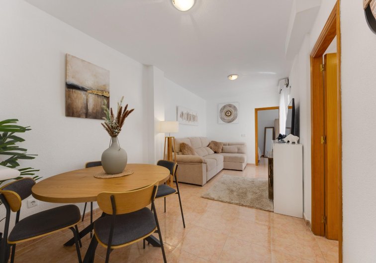 Segunda mano - Apartamento  - Torrevieja - Centro